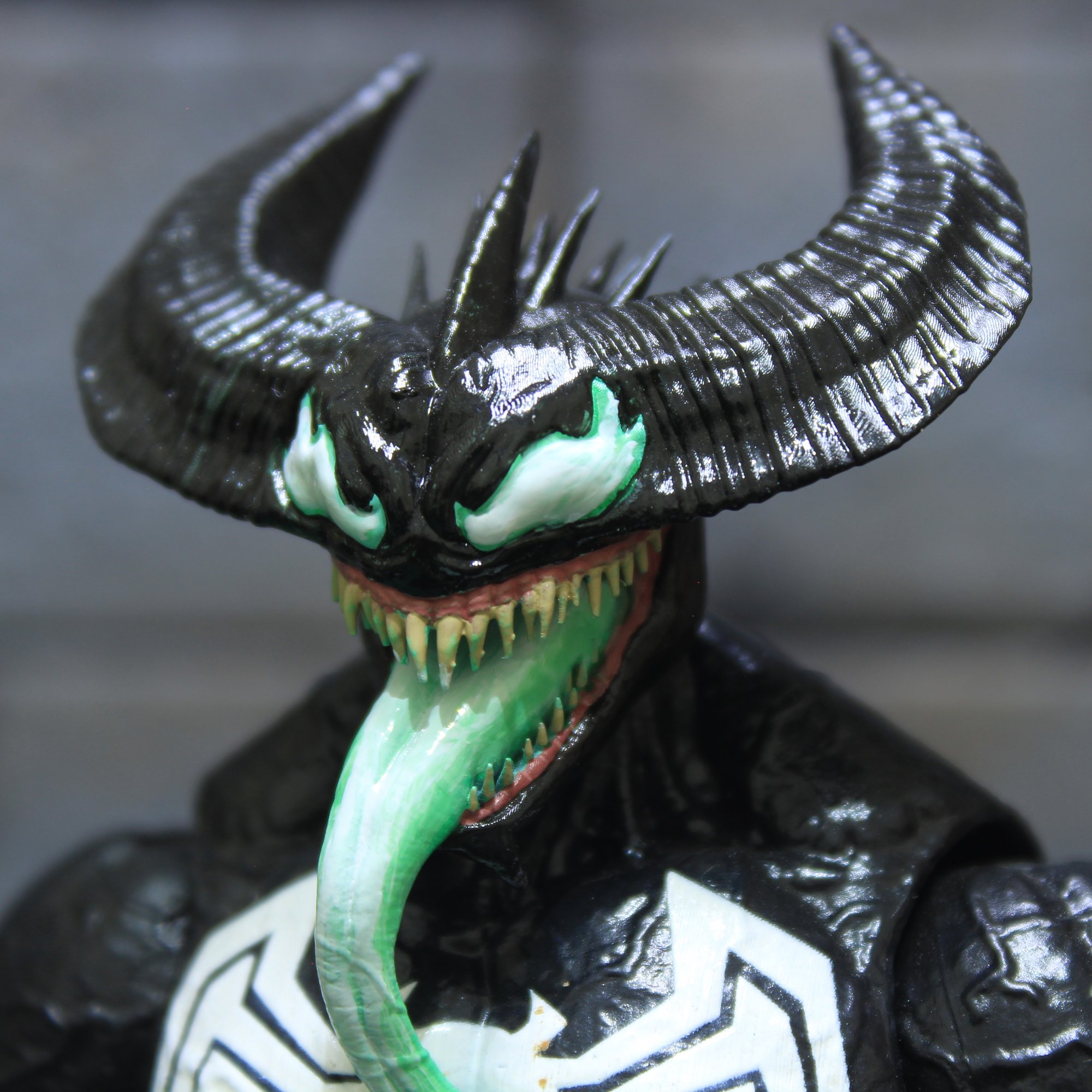 Symbiote Midnight Suns | VAULT Custom Figures Symbiote Midnight Suns | VAULT Custom Figures